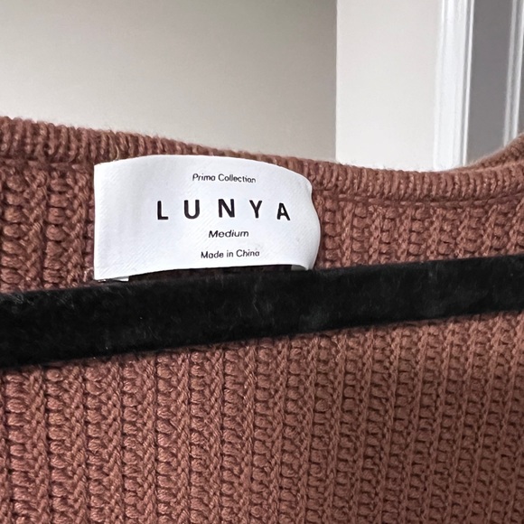 Lunya chestnut reversible oversized ribbed sweater sz medium m preloved - Picture 3 of 11